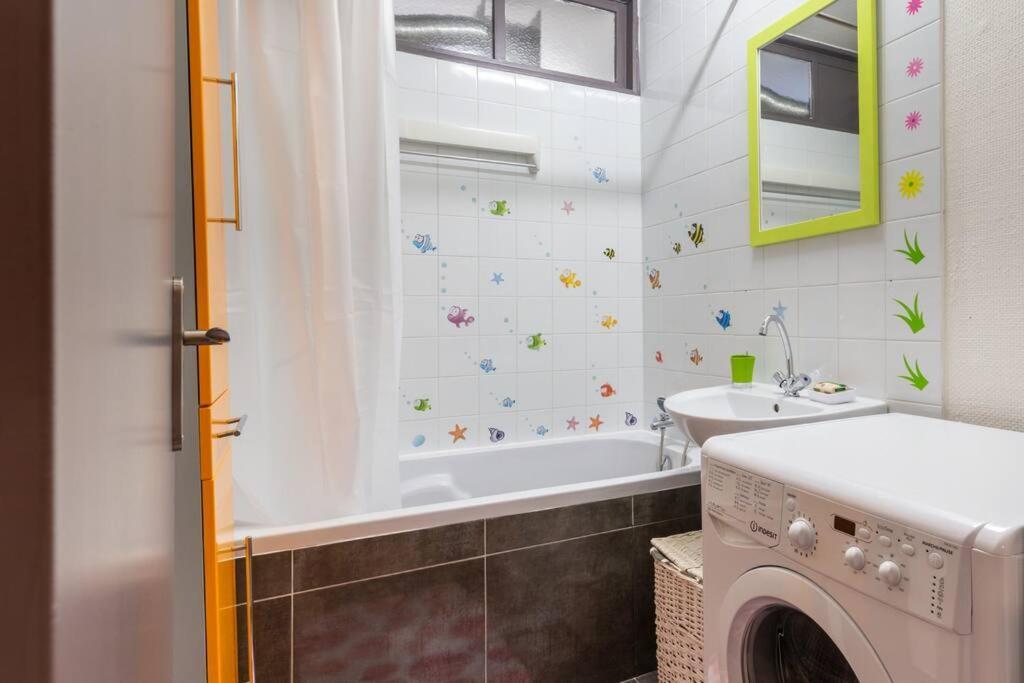 Superbe Appartement Spacieux Avec Parking Gratuit Illzach Екстериор снимка